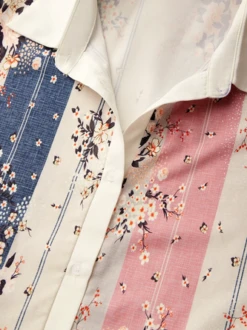 Floral Regular Fit Casual Short Sleeve Blouse -Shinee Style Shop 3e8b7eaeaee218cdaaca0ae9b1e573f9